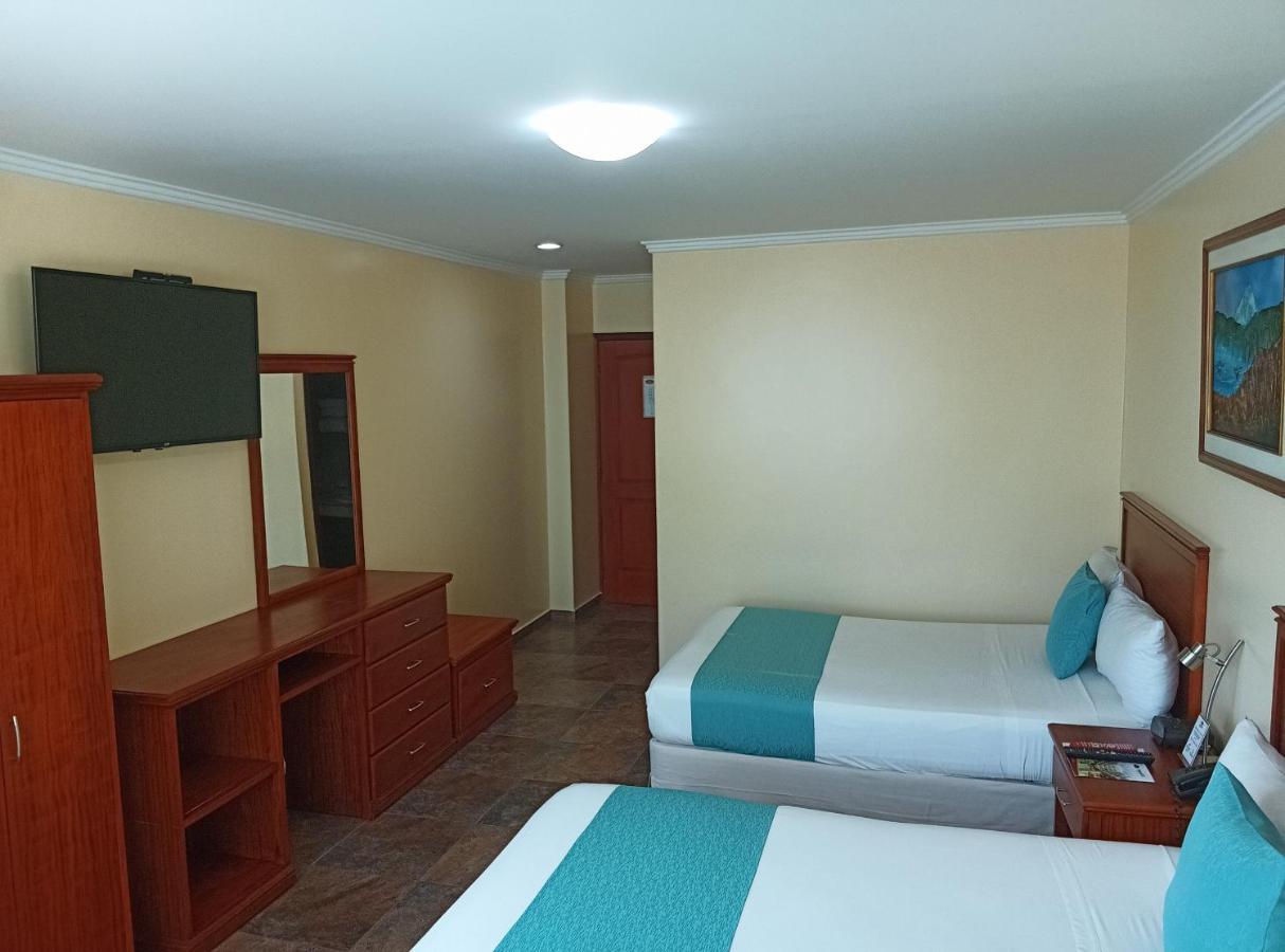 Hotel El Marques Atacames Exterior photo
